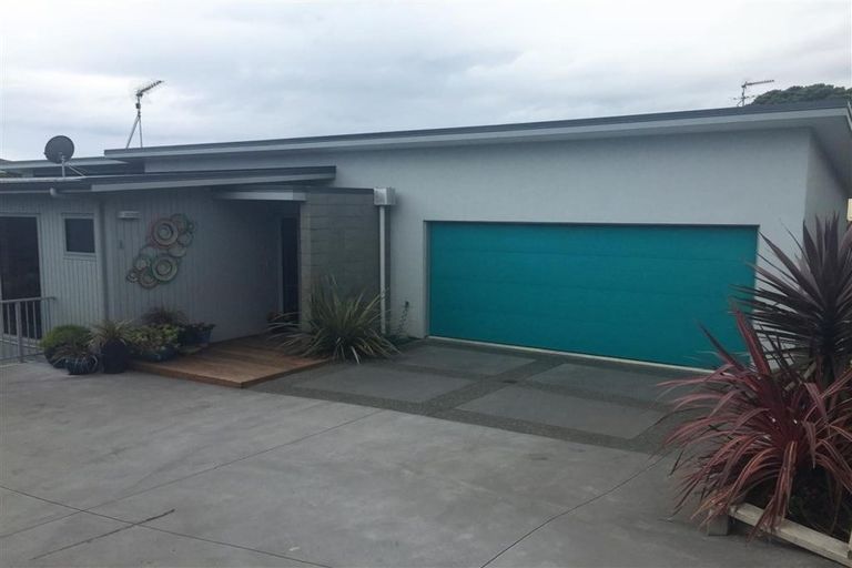 Photo of property in 18a Dorset Avenue, Westown, New Plymouth, 4310
