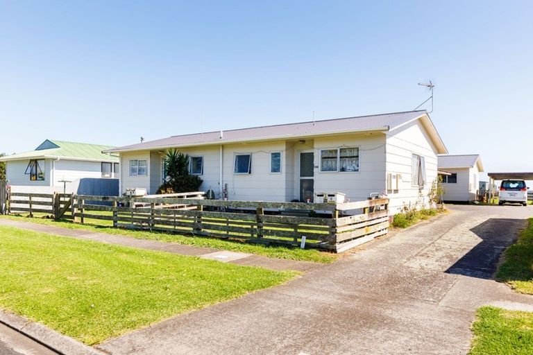 Photo of property in 70 Hume Street, Waitara, 4320