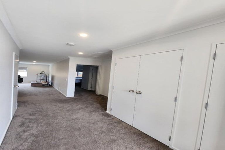 Photo of property in 114 Kuaka Drive, Takanini, 2112