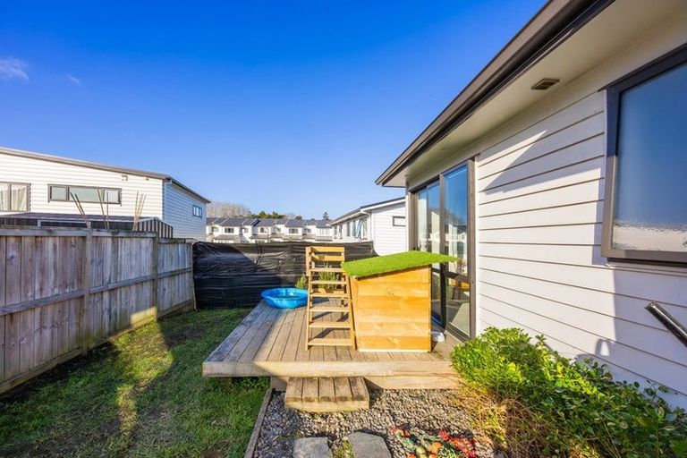 Photo of property in 8 Ahorangi Road, Silverdale, 0932