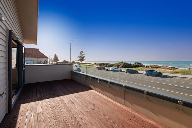 Photo of property in 208a Marine Parade, Mount Maunganui, 3116