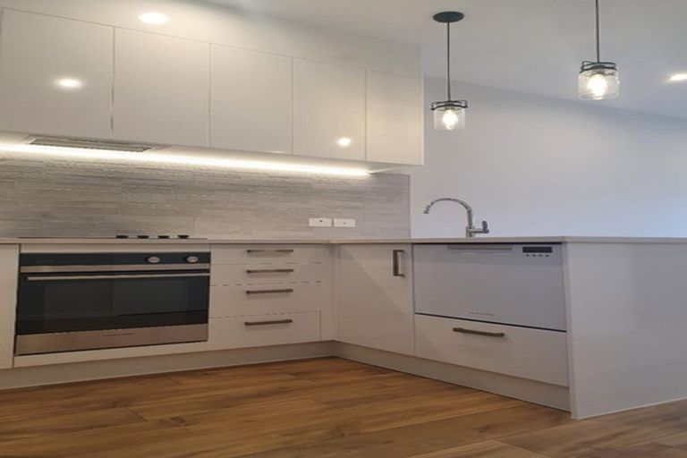 Photo of property in 7/2 Waipa Street, Birkenhead, Auckland, 0626