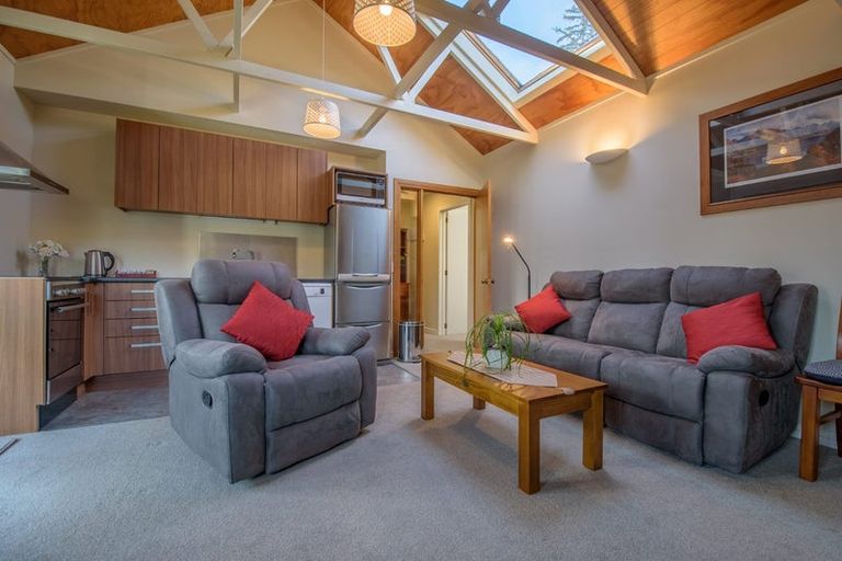 Photo of property in 760 Malaghans Road, Speargrass Flat, Queenstown, 9371