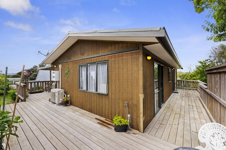 Photo of property in 78 Howard Road, Orere Point, Papakura, 2585