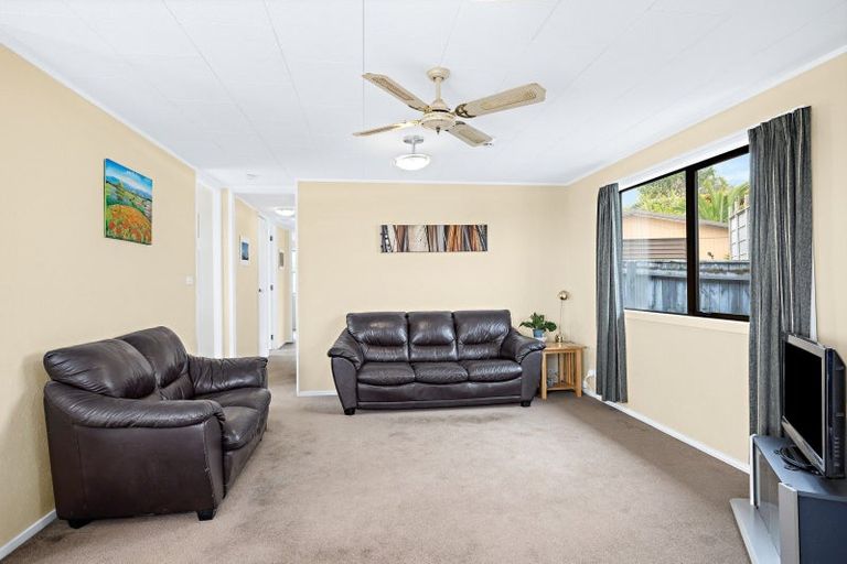 Photo of property in 11 Rawhiti Place, Snells Beach, 0920