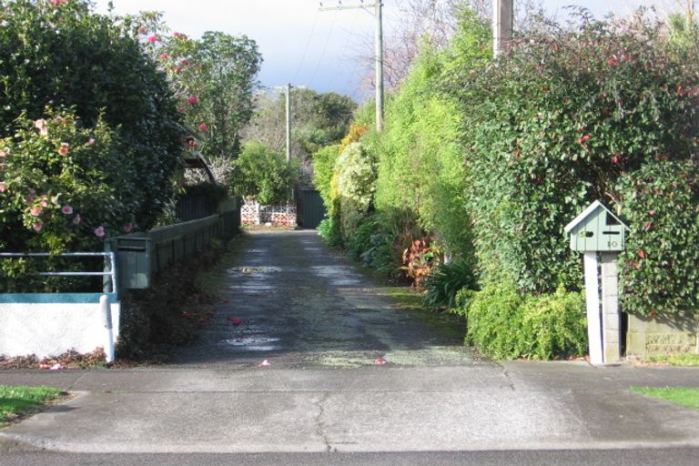 Photo of property in 12 Parata Street, Hokowhitu, Palmerston North, 4410
