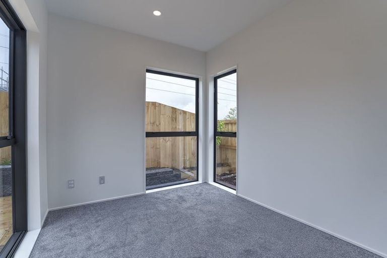 Photo of property in 25 Paretao Street, Massey, Auckland, 0614
