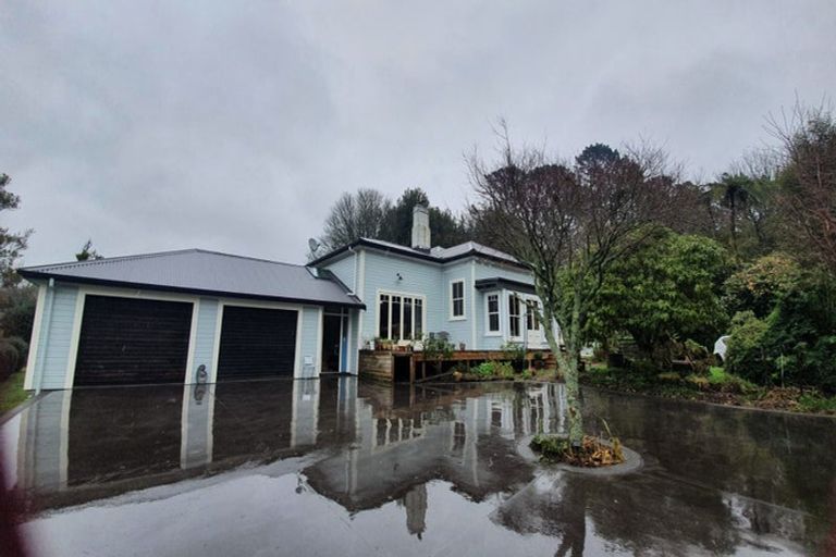 Photo of property in 11 Tarata Road, Inglewood, 4387