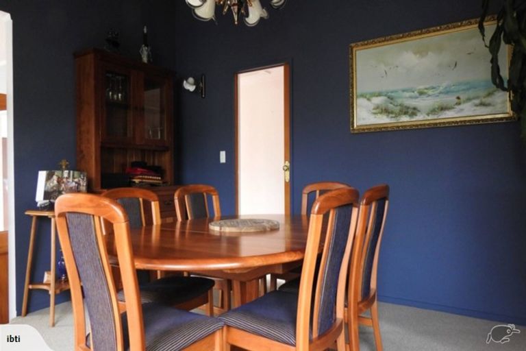 Photo of property in 12 Doon Grove, Papakowhai, Porirua, 5024
