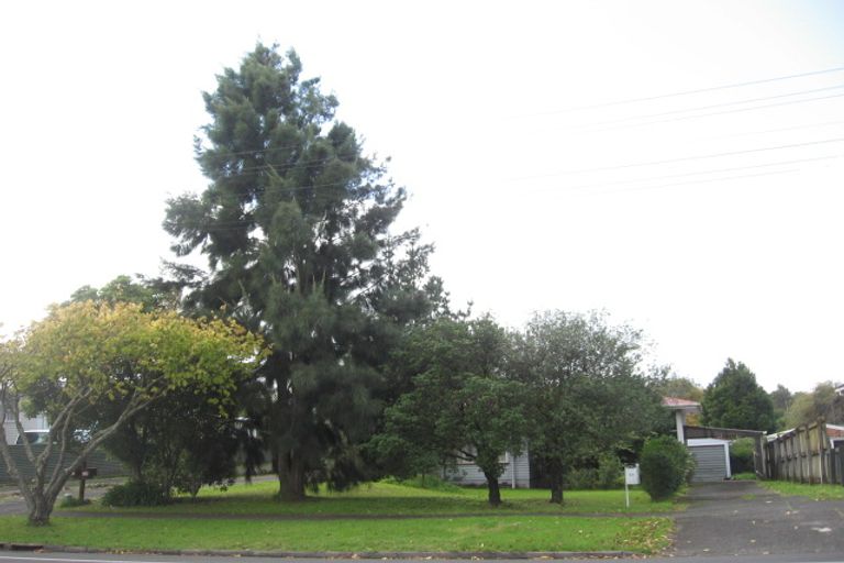 Photo of property in 30 Gossamer Drive, Pakuranga Heights, Auckland, 2010