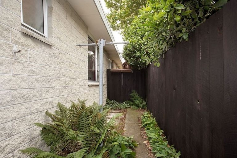 Photo of property in 20 Chipping Lane, Redwood, Christchurch, 8051