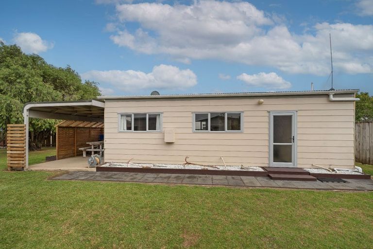 Photo of property in 3 Poplar Street, Whitianga, 3510