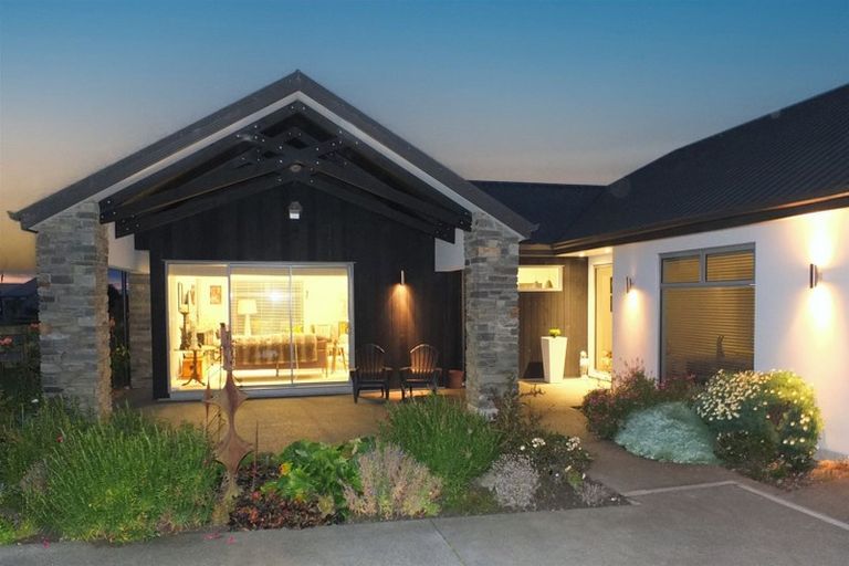 Photo of property in 8 Lochern Rise, Marchwiel, Timaru, 7910