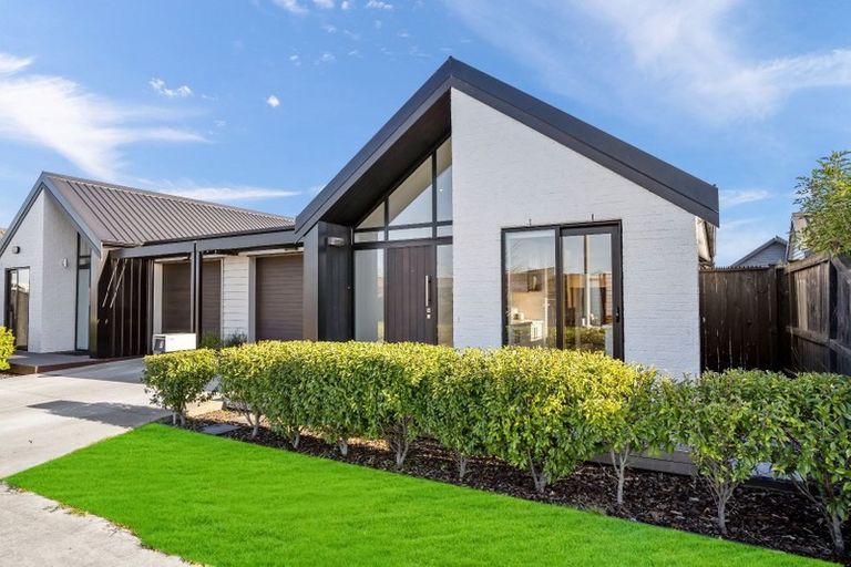 Photo of property in 7 Parachute Crescent, Papakura, 2110