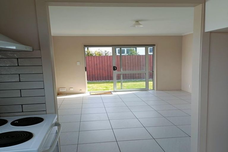 Photo of property in 2/26 Tower Street, Hornby, Christchurch, 8042