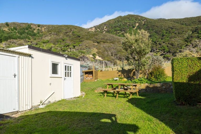 Photo of property in 871 Mataikona Road, Mataikona, Tinui, 5889