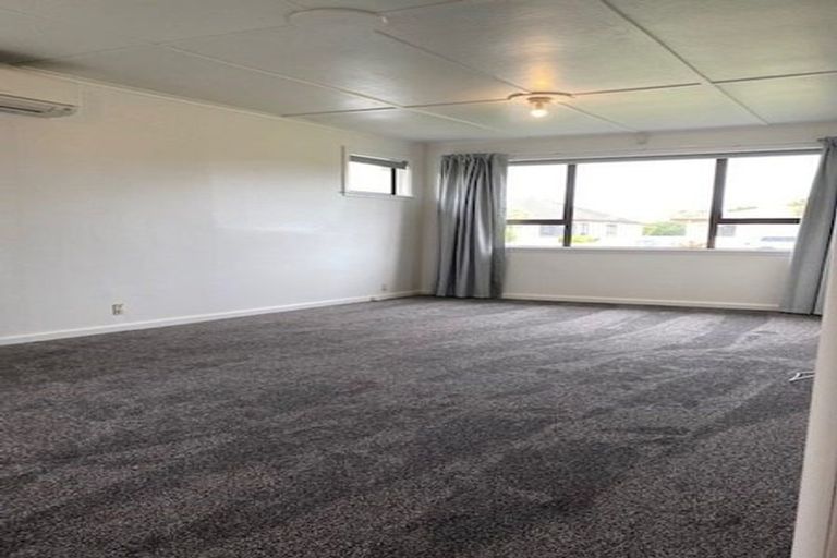 Photo of property in 17 Flanders Avenue, Onekawa, Napier, 4110