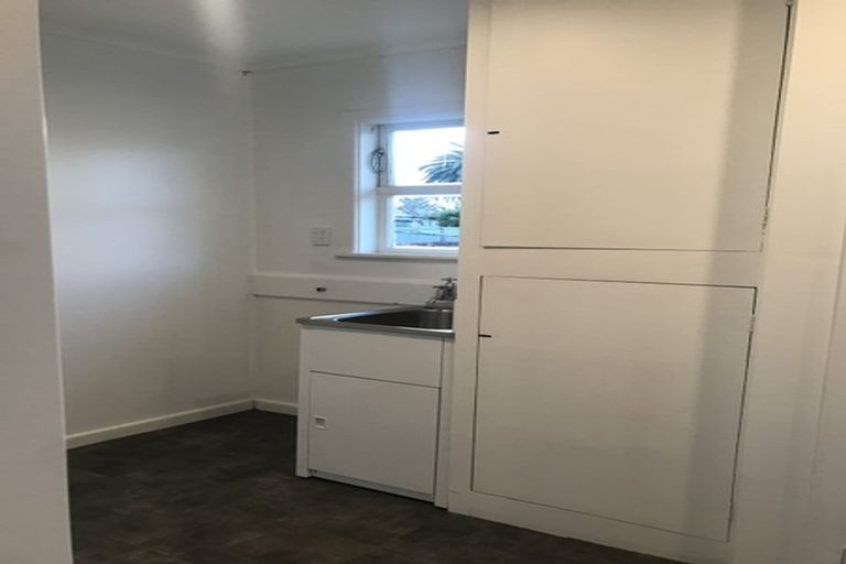 Photo of property in 22 Gilray Avenue, Maraenui, Napier, 4110