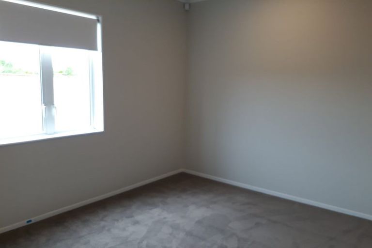 Photo of property in 10 Saddleback Crescent, Papakura, 2110