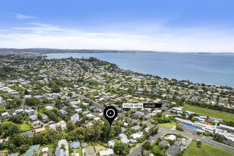 Photo of property in 23a Waiora Road, Stanmore Bay, Whangaparaoa, 0932