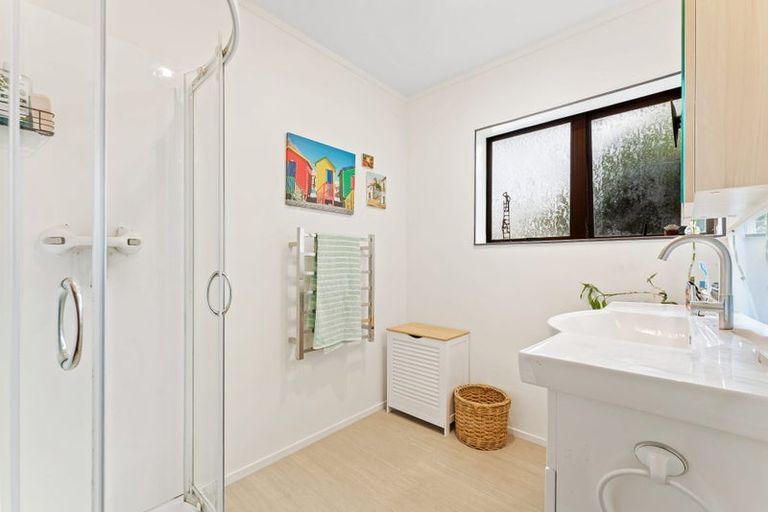 Photo of property in 38 Scott Road, Stanmore Bay, Whangaparaoa, 0932