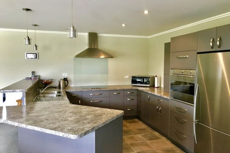 Photo of property in 46 Hoffman Court, Waikiwi, Invercargill, 9810