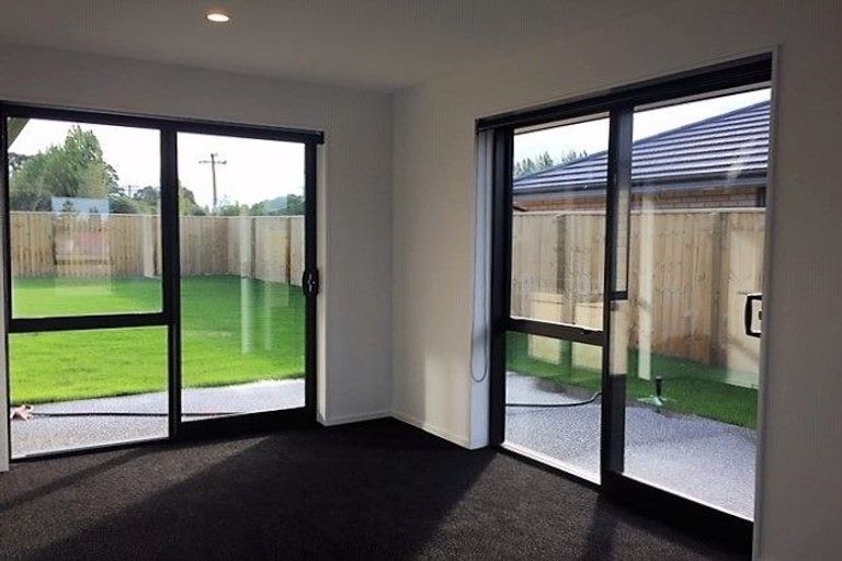 Photo of property in 21 Minerva Crescent, Woodend, 7610