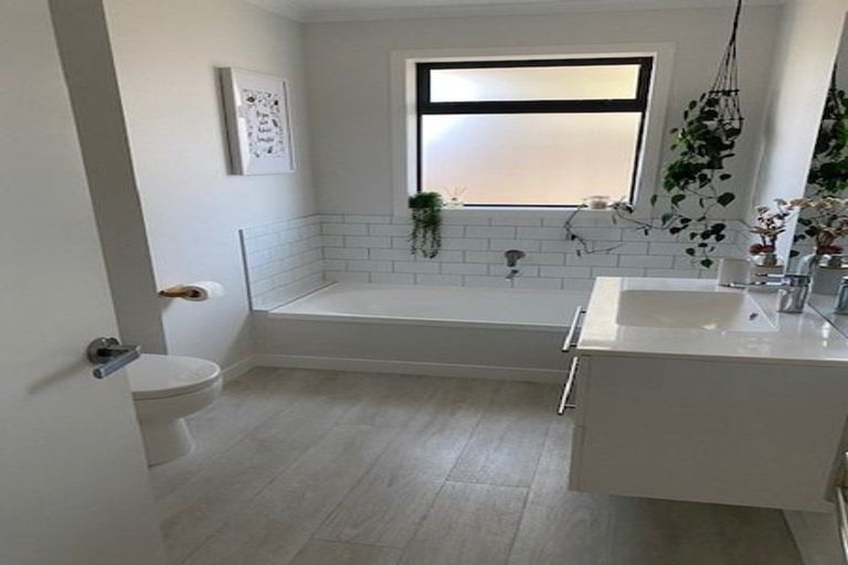 Photo of property in 8 Thomas Way, Brightwater, 7022