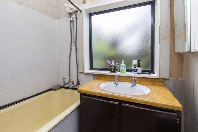 Photo of property in 659 Ferry Road, Woolston, Christchurch, 8023