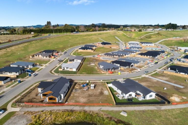 Photo of property in 126 Whakaturou Crescent, Pyes Pa, Tauranga, 3112