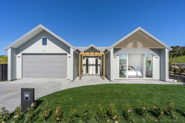 Photo of property in 23 Tawatawa Street, Long Bay, Auckland, 0630