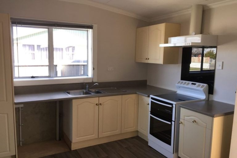 Photo of property in 76 Thomson Street, Tinwald, Ashburton, 7700