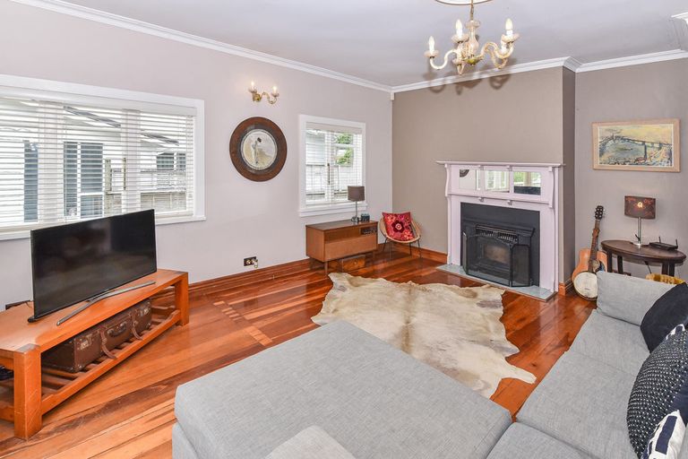 Photo of property in 29 Carlton Road, Pukekohe, 2120