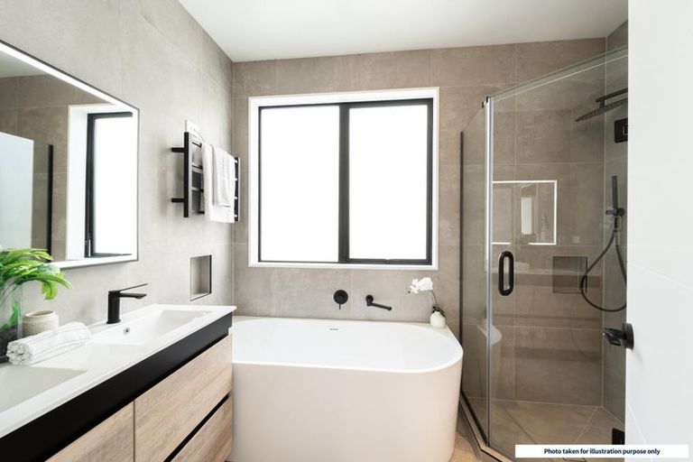 Photo of property in 3 Riroriro Road, Hobsonville, Auckland, 0616