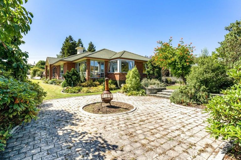 Photo of property in 4a Chatham Street, Waihola, Milton, 9073