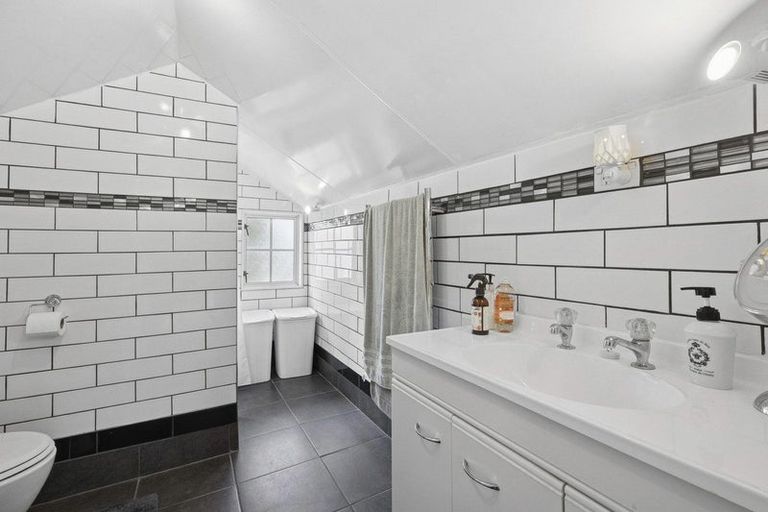 Photo of property in 217 Musselburgh Rise, Andersons Bay, Dunedin, 9013