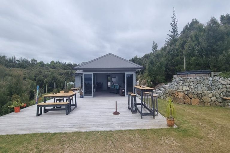 Photo of property in 108 Stratford Drive, Cable Bay, 0420