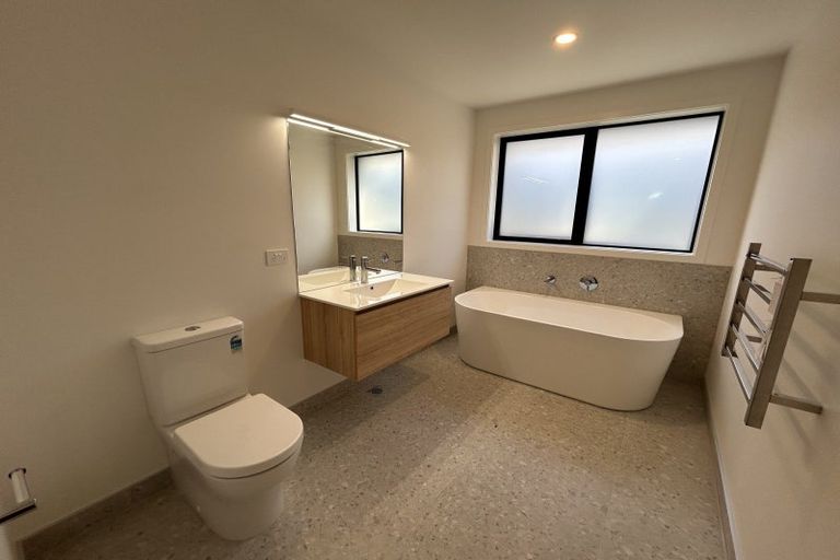 Photo of property in 32 Longview Drive, Lake Hawea, 9382