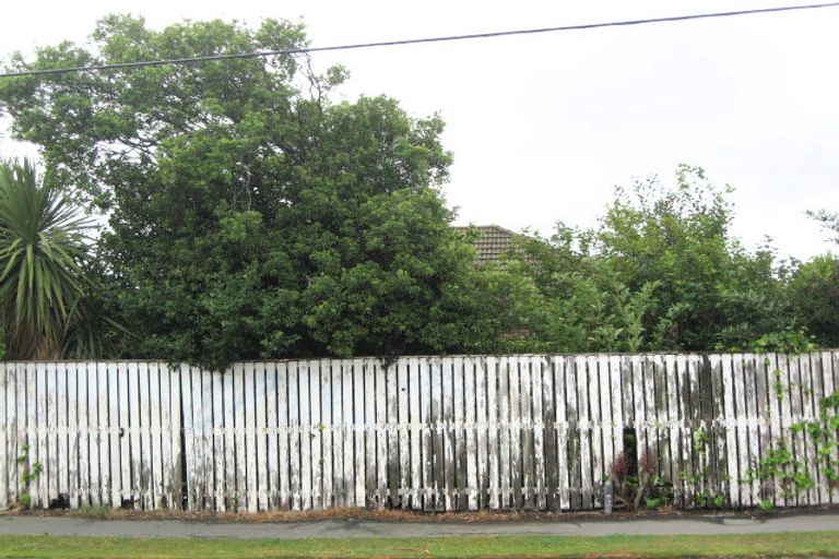 Photo of property in 136 Gayhurst Road, Dallington, Christchurch, 8061