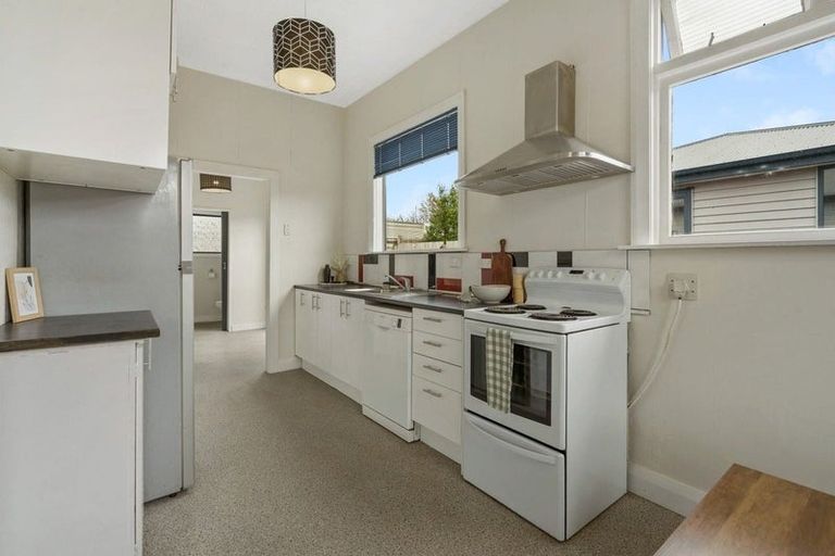 Photo of property in 26a Hargest Crescent, Saint Kilda, Dunedin, 9012