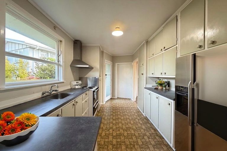Photo of property in 79 Mark Avenue, Paparangi, Wellington, 6037