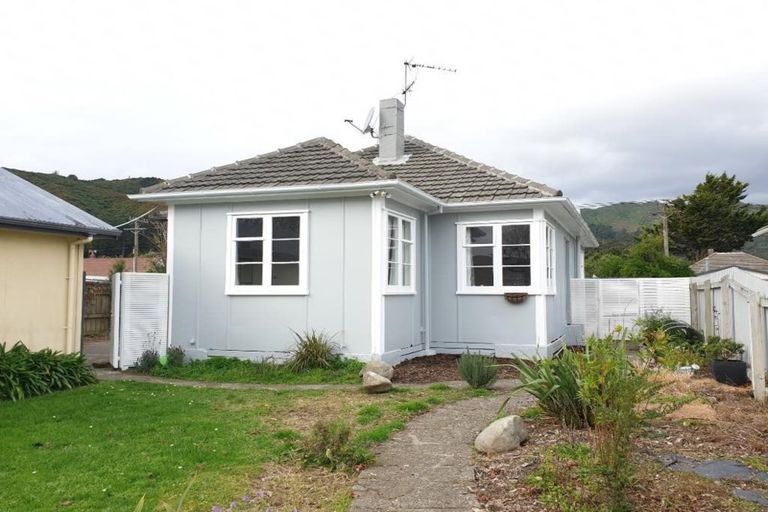 Photo of property in 62 Chapman Crescent, Naenae, Lower Hutt, 5011
