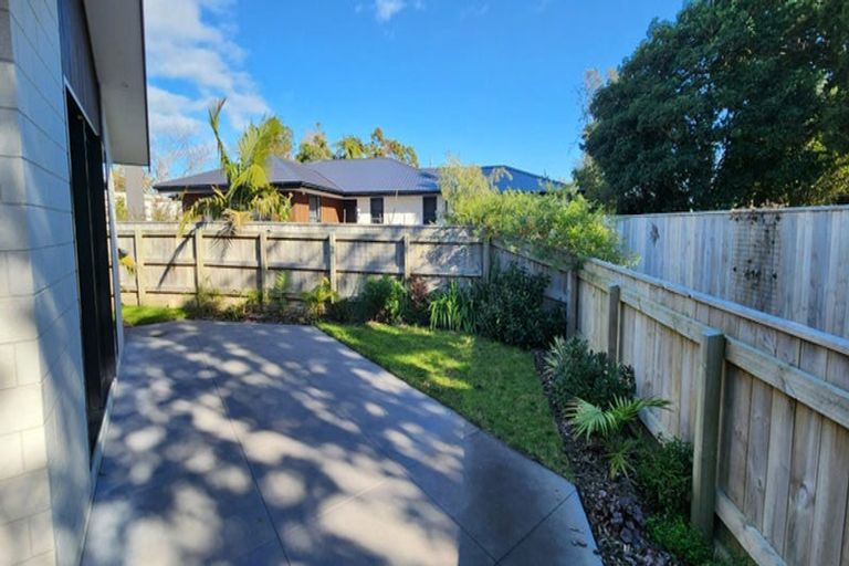 Photo of property in 12 Broadmore Street, Vogeltown, New Plymouth, 4310