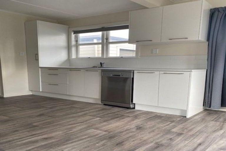 Photo of property in 20 Merton Crescent, Pirimai, Napier, 4112