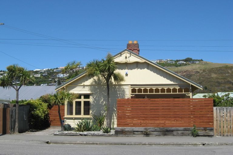 Photo of property in 17 Hardwicke Street, Sumner, Christchurch, 8081
