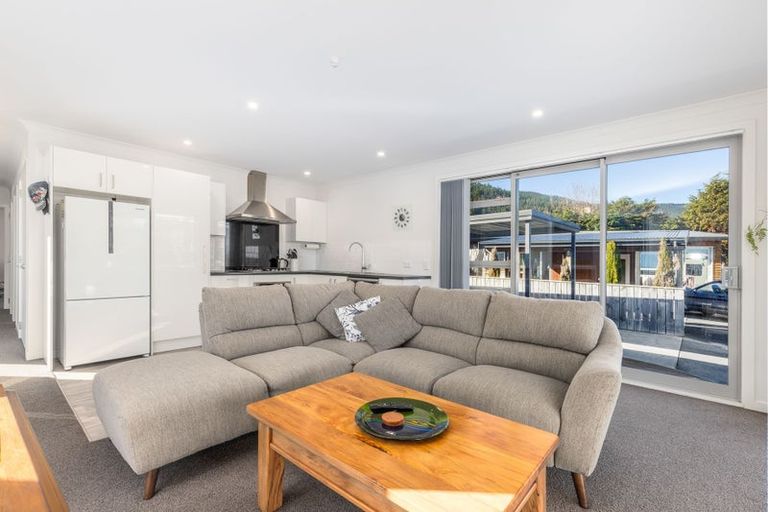 Photo of property in 39 Ruapehu Street, Paraparaumu, 5032