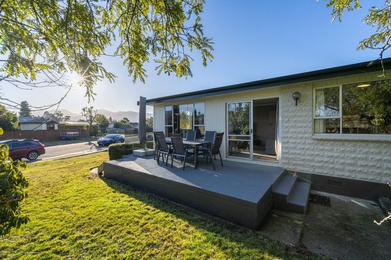 Photo of property in 11 Henry Street, Te Anau, 9600