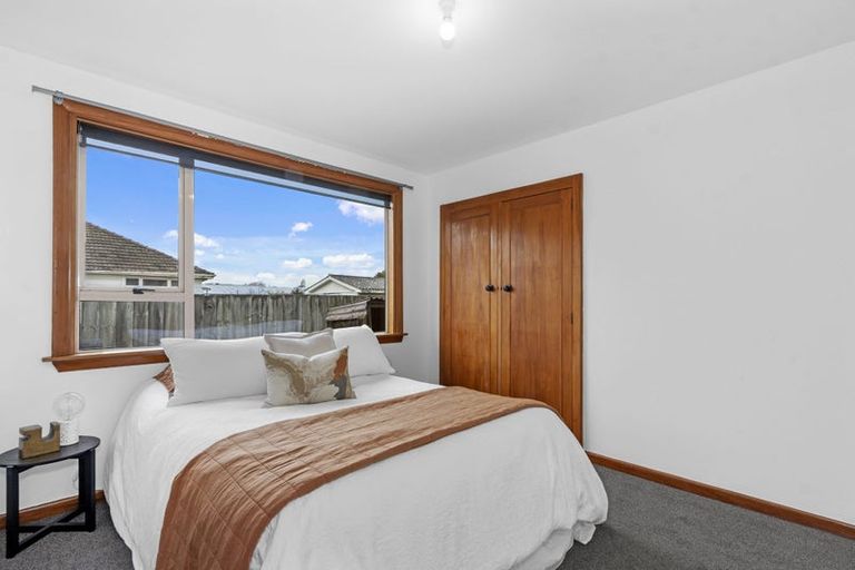 Photo of property in 82 Shortland Street, Wainoni, Christchurch, 8061