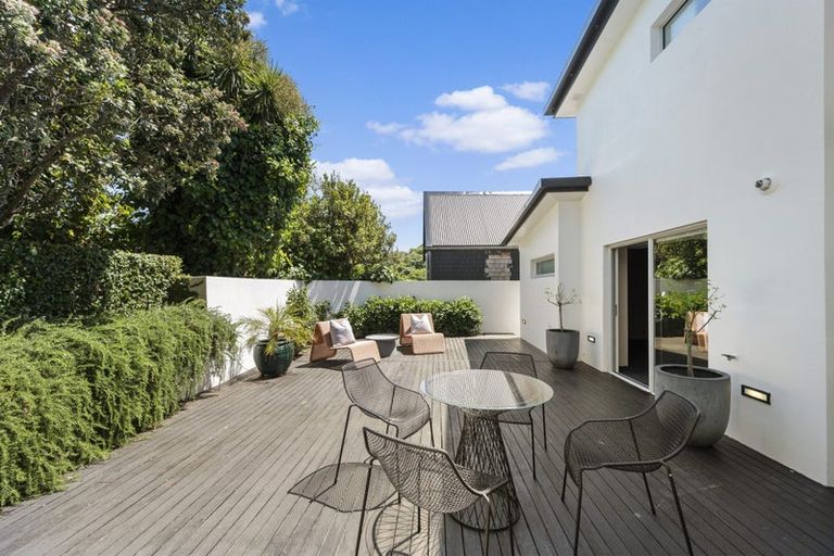 Photo of property in 94b Khandallah Road, Khandallah, Wellington, 6035