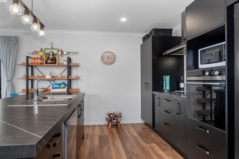 Photo of property in 14 Mangakino Lane, Kauri, Kamo, 0185